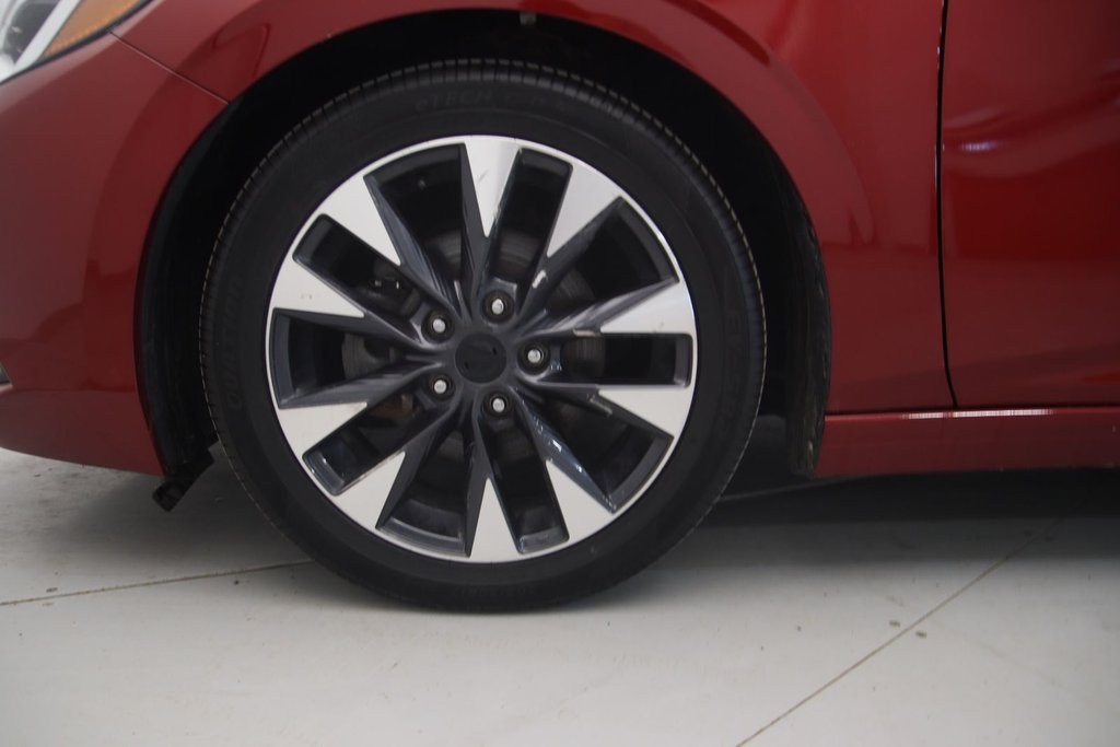 2020 Nissan Sentra in Baie-Comeau, Quebec - 18 - w1024h768px