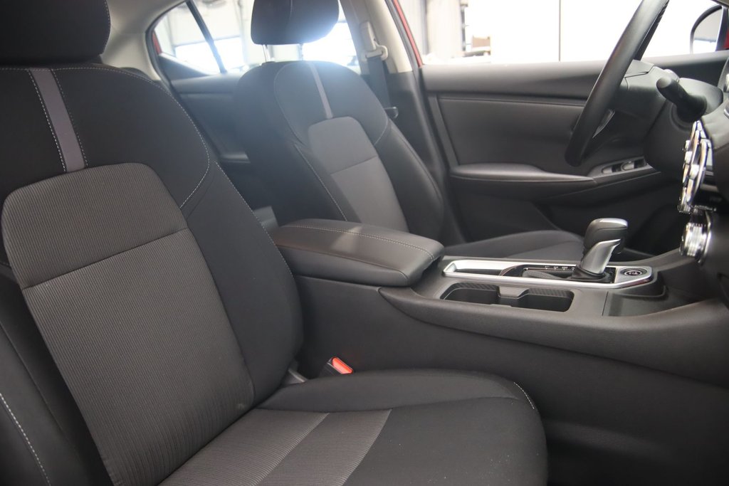 2023 Nissan Sentra in Baie-Comeau, Quebec - 15 - w1024h768px