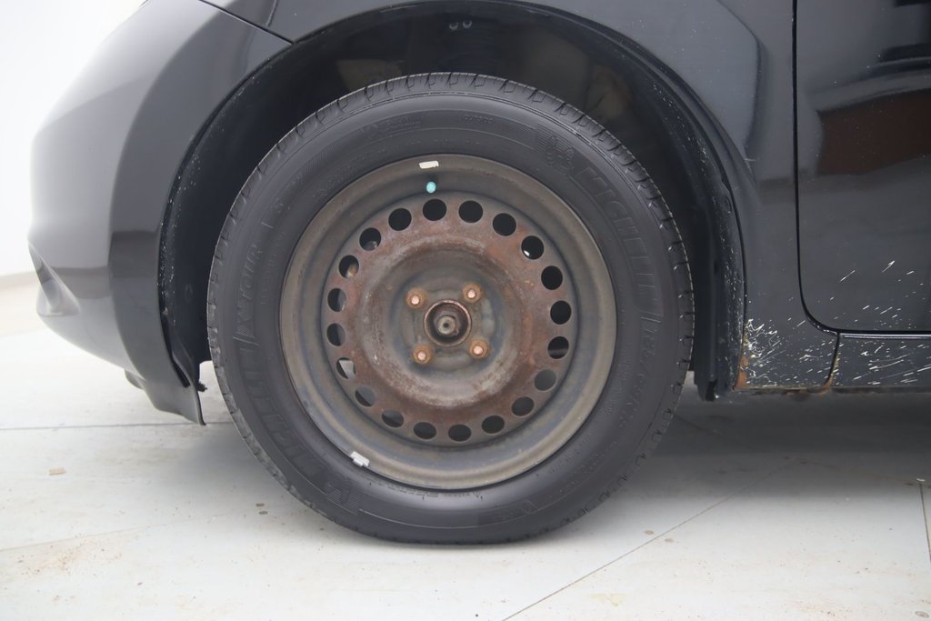 Nissan Versa Note  2014 à Jonquière, Québec - 18 - w1024h768px