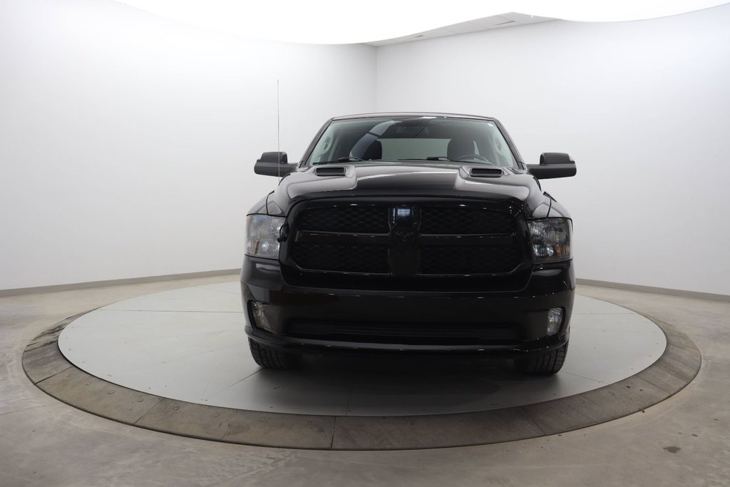 Ram 1500 Classic  2019 à Jonquière, Québec - 2 - w1024h768px