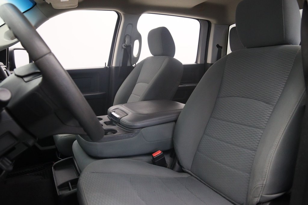 Ram 1500 Classic  2019 à Baie-Comeau, Québec - 6 - w1024h768px