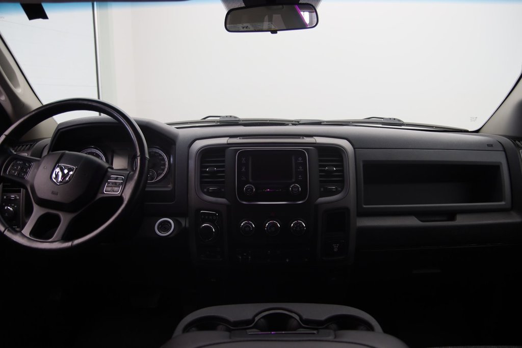 Ram 1500 Classic  2020 à Baie-Comeau, Québec - 10 - w1024h768px