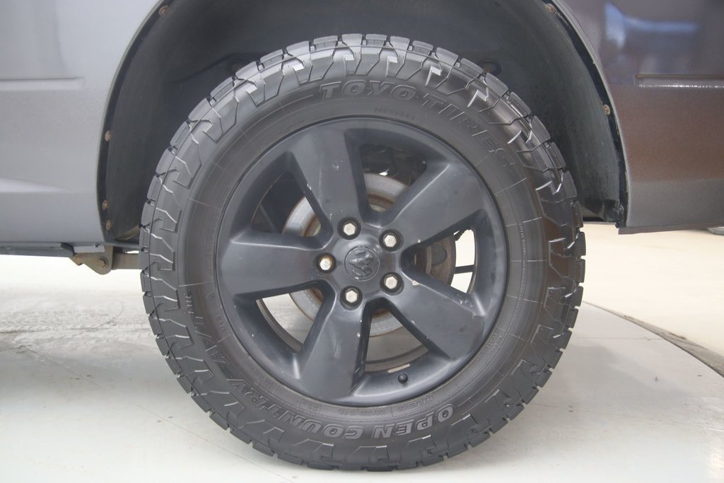 2020 Ram 1500 Classic in Baie-Comeau, Quebec - 17 - w1024h768px