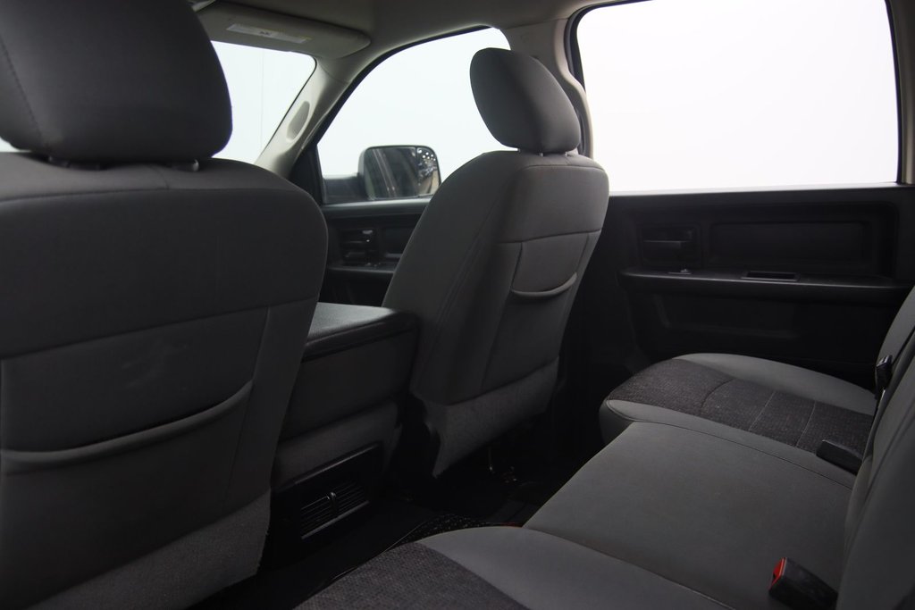 2020 Ram 1500 Classic in Baie-Comeau, Quebec - 8 - w1024h768px