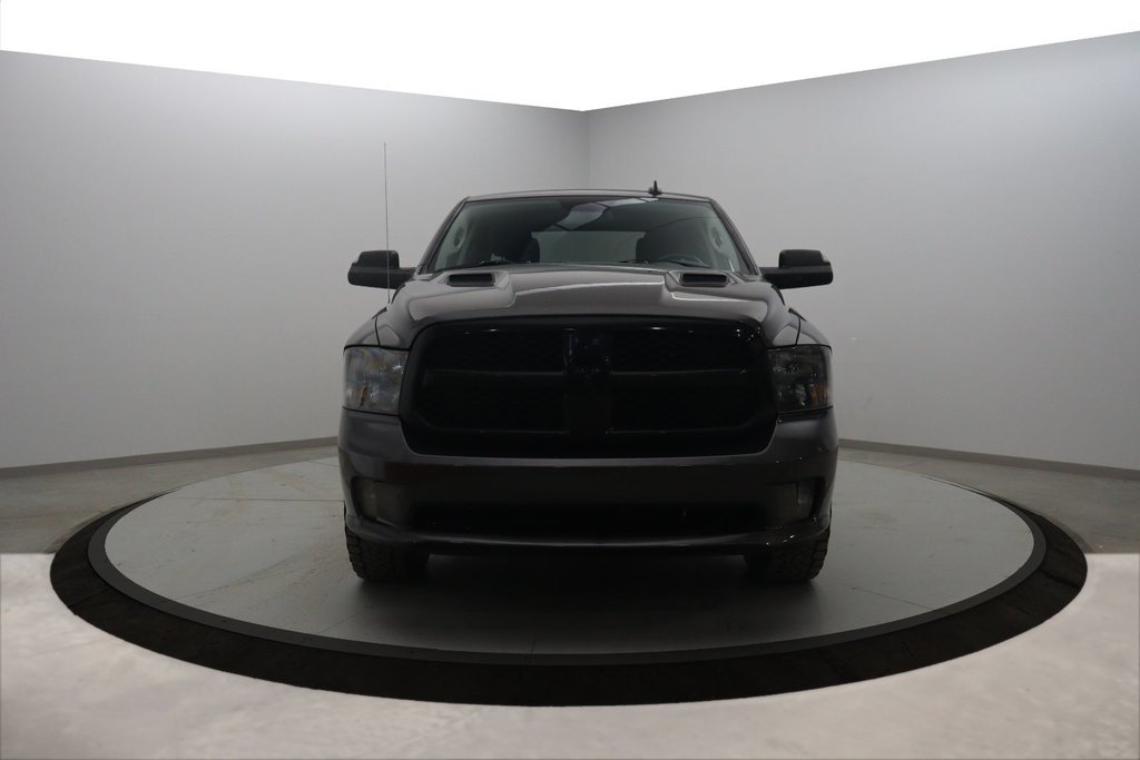 2020 Ram 1500 Classic in Jonquière, Quebec - 2 - w1024h768px