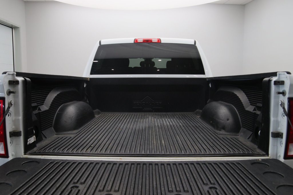Ram 1500 Classic  2022 à Jonquière, Québec - 17 - w1024h768px