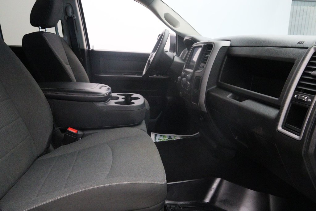 2023 Ram 1500 Classic in Sept-Îles, Quebec - 15 - w1024h768px