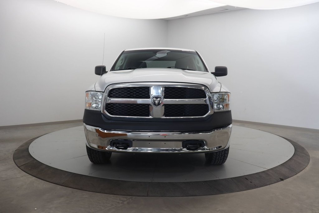 2018 Ram 1500 ST in Chicoutimi, Quebec - 2 - w1024h768px