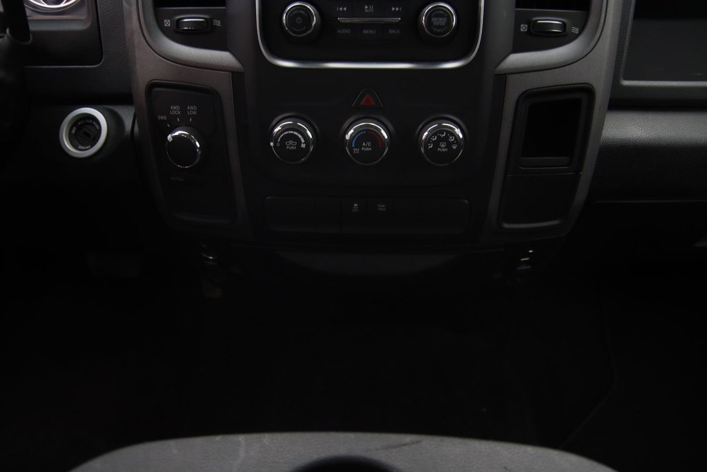 2018 Ram 1500 ST in Chicoutimi, Quebec - 13 - w1024h768px