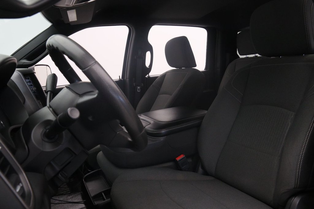 2022 Ram 2500 Tradesman in Chicoutimi, Quebec - 6 - w1024h768px