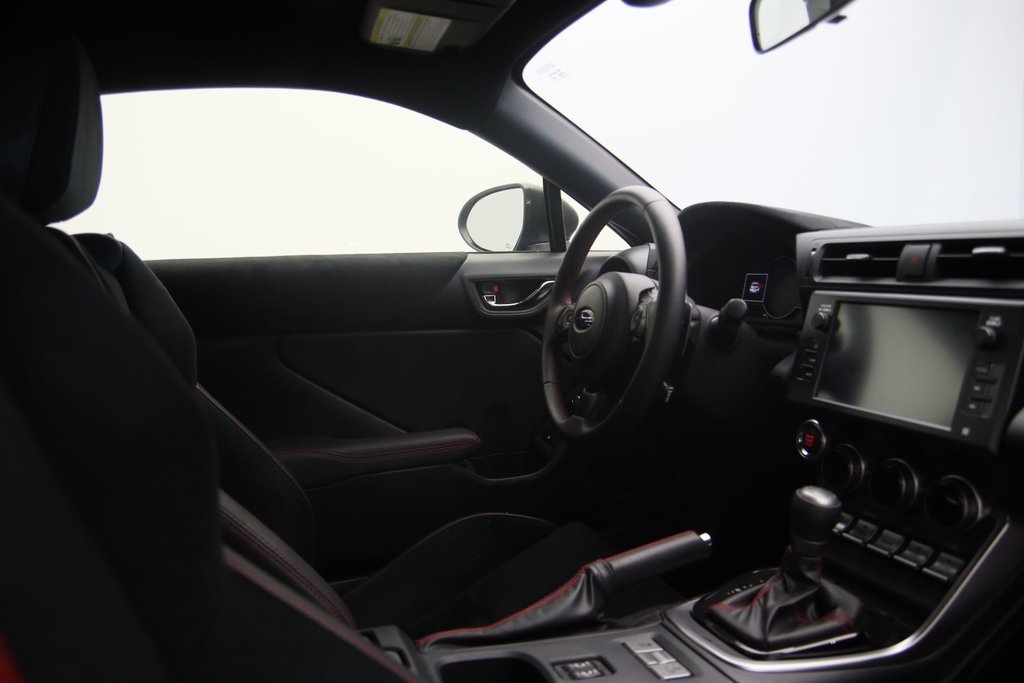 2024 Subaru BRZ in Jonquière, Quebec - 13 - w1024h768px