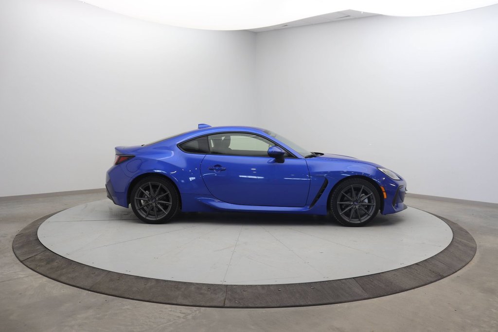 2024 Subaru BRZ in Jonquière, Quebec - 3 - w1024h768px