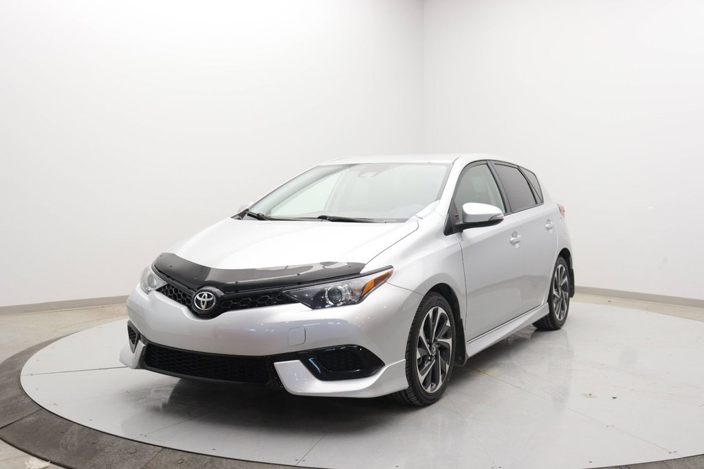 2018 Toyota Corolla iM in Sept-Îles, Quebec - 1 - w1024h768px