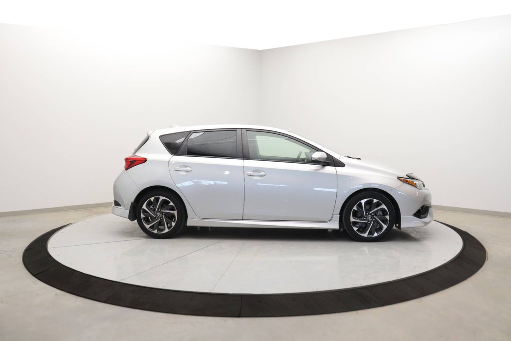 2018 Toyota Corolla iM in Sept-Îles, Quebec - 3 - w1024h768px