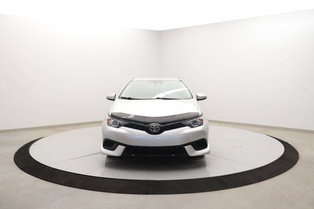 2018 Toyota Corolla iM in Sept-Îles, Quebec - 2 - w1024h768px