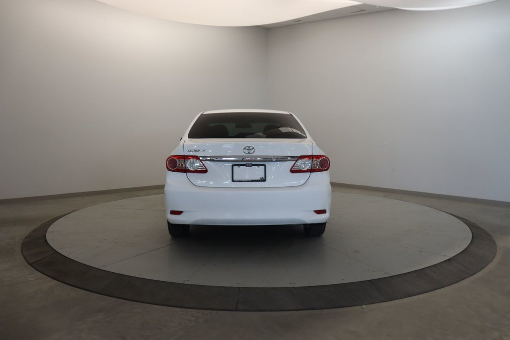 Toyota Corolla  2013 à Jonquière, Québec - 5 - w1024h768px