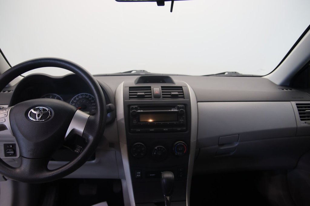 Toyota Corolla  2013 à Jonquière, Québec - 10 - w1024h768px