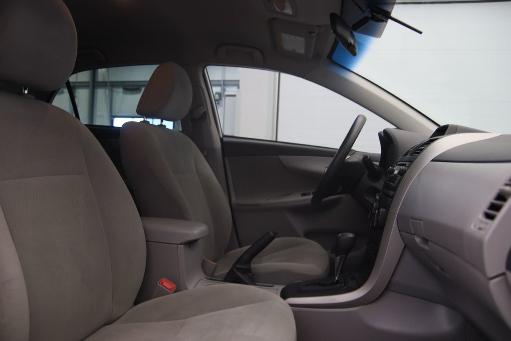 Toyota Corolla  2013 à Jonquière, Québec - 15 - w1024h768px