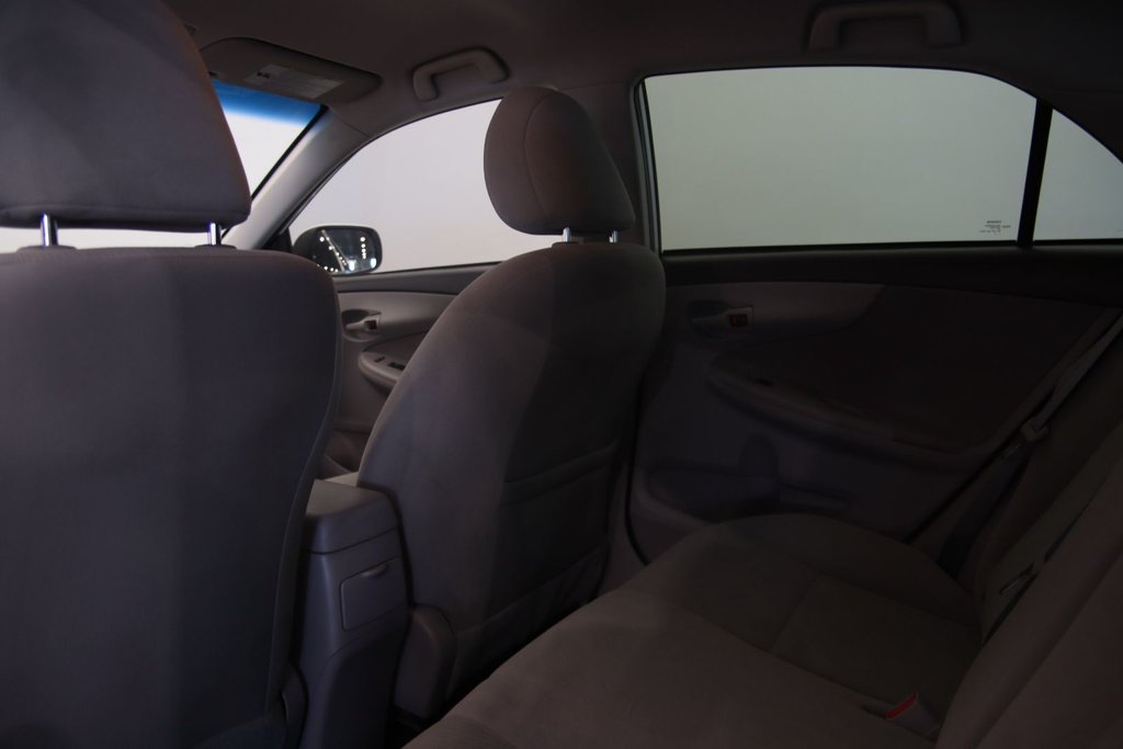 Toyota Corolla  2013 à Jonquière, Québec - 8 - w1024h768px