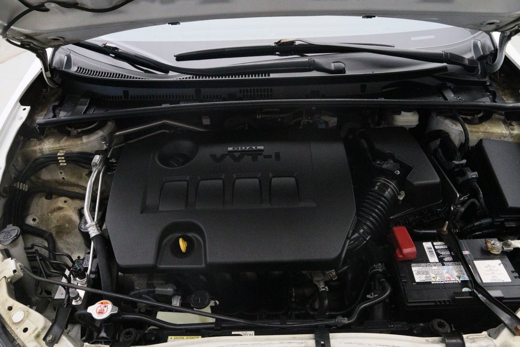 Toyota Corolla  2017 à Baie-Comeau, Québec - 17 - w1024h768px