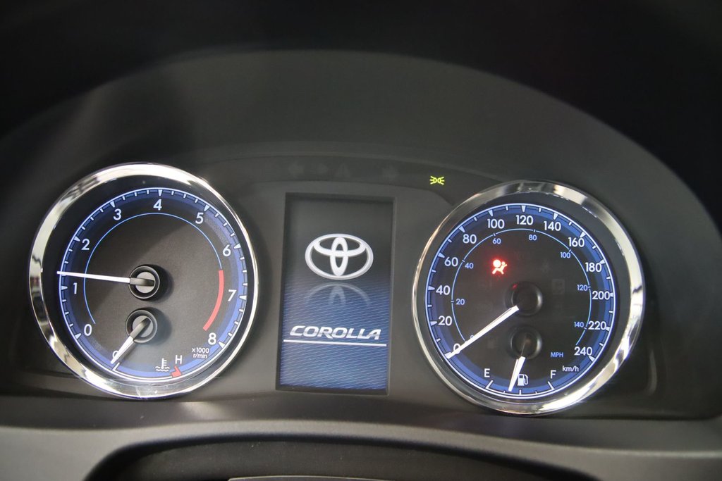 Toyota Corolla  2017 à Sept-Îles, Québec - 12 - w1024h768px