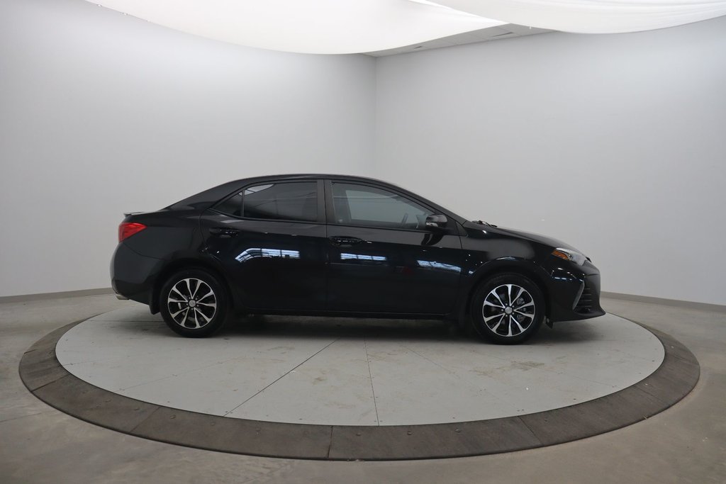Toyota Corolla  2017 à Sept-Îles, Québec - 3 - w1024h768px