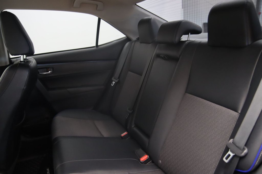 Toyota Corolla  2017 à Sept-Îles, Québec - 9 - w1024h768px