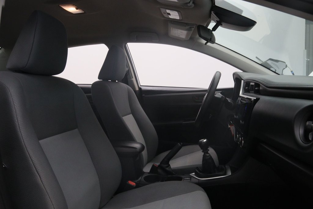 Toyota Corolla  2018 à Jonquière, Québec - 15 - w1024h768px