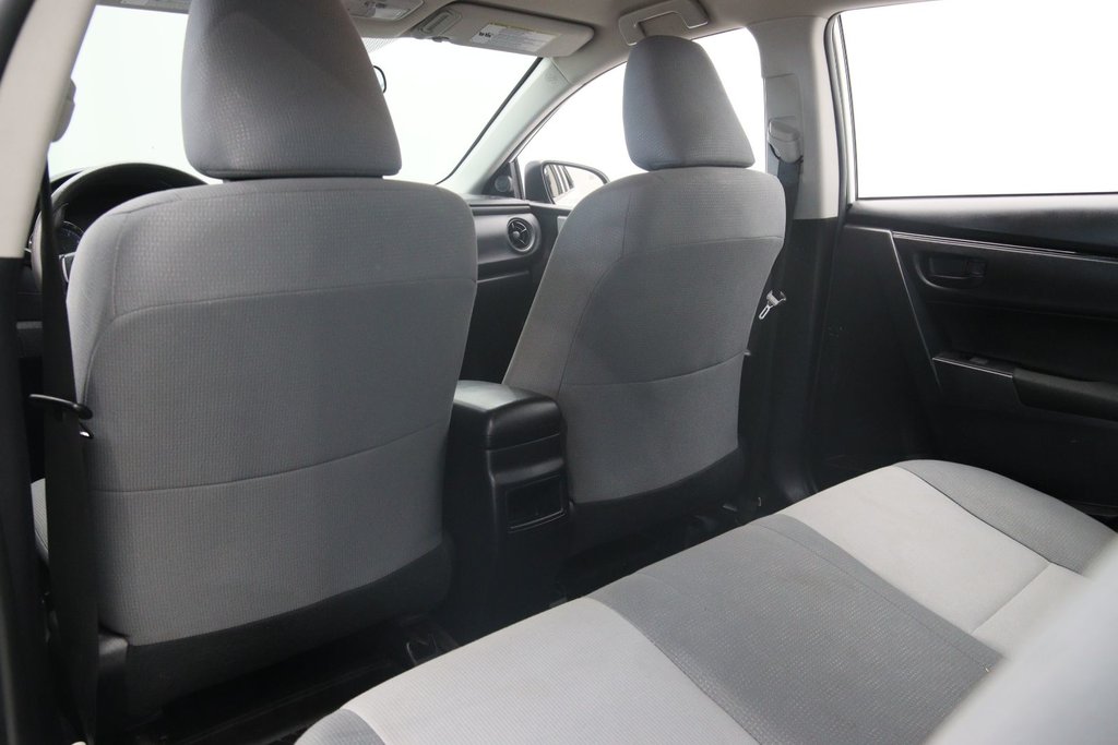 Toyota Corolla  2018 à Jonquière, Québec - 9 - w1024h768px