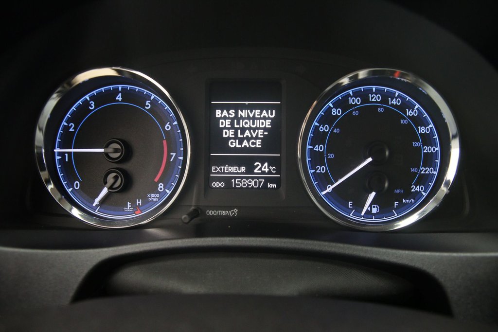 Toyota Corolla  2018 à Jonquière, Québec - 12 - w1024h768px