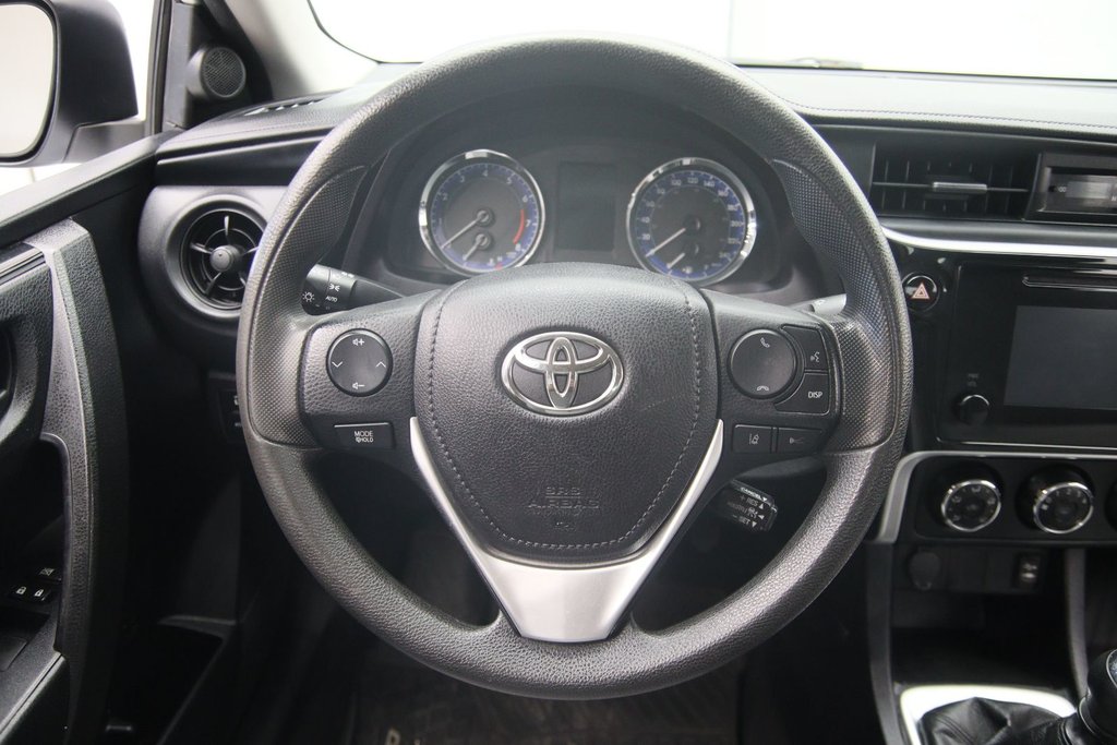 Toyota Corolla  2018 à Jonquière, Québec - 11 - w1024h768px
