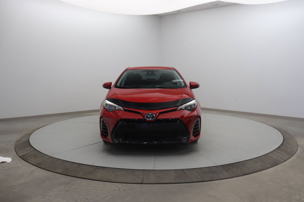 2019 Toyota Corolla in Jonquière, Quebec - 2 - w1024h768px