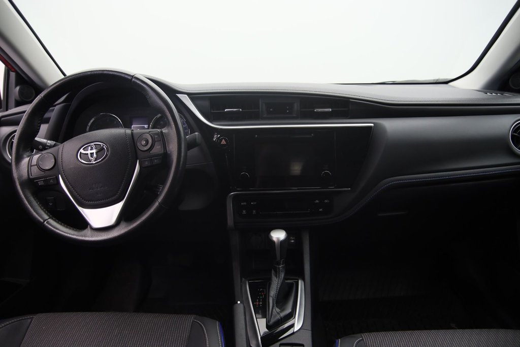 2019 Toyota Corolla in Jonquière, Quebec - 10 - w1024h768px