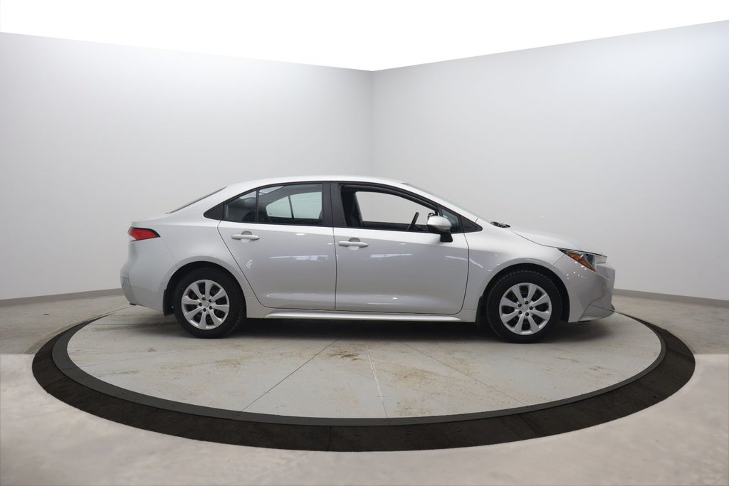 Toyota Corolla  2021 à Sept-Îles, Québec - 3 - w1024h768px