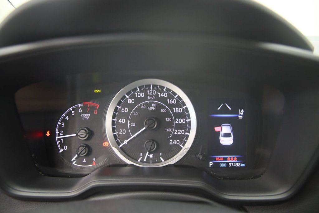 Toyota Corolla  2021 à Sept-Îles, Québec - 12 - w1024h768px