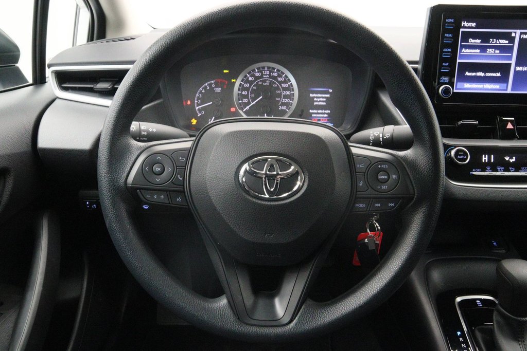 2022 Toyota Corolla in Sept-Îles, Quebec - 11 - w1024h768px