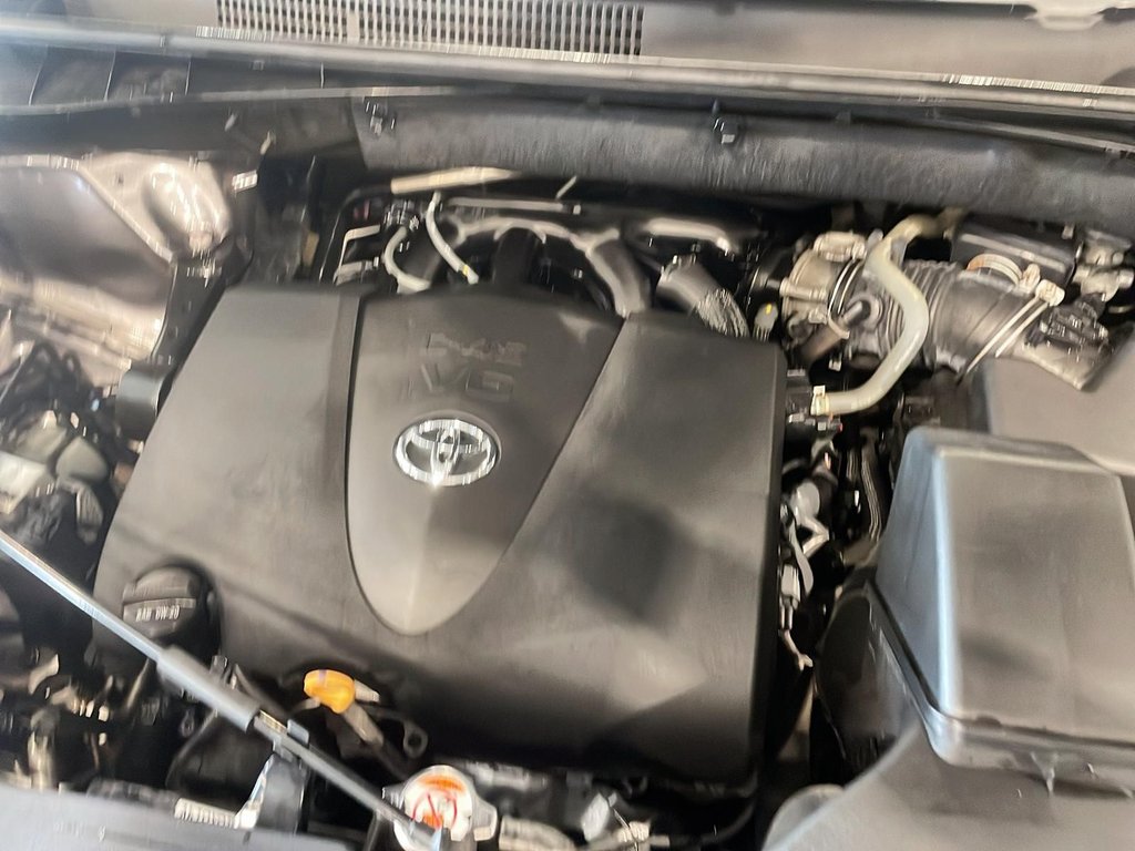 2019 Toyota Highlander LE in Chicoutimi, Quebec - 7 - w1024h768px