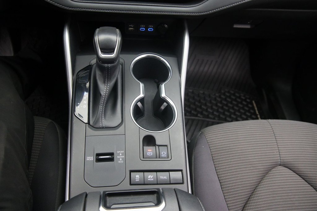 Toyota Highlander Hybrid LE 2022 à Jonquière, Québec - 14 - w1024h768px