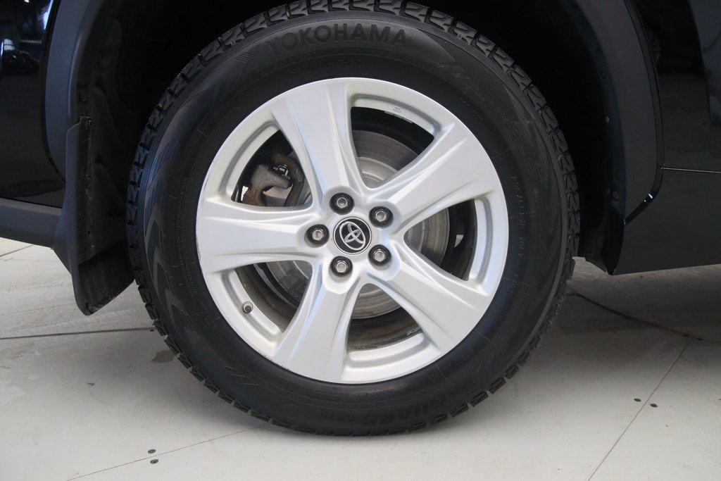 Toyota Highlander Hybrid LE 2022 à Jonquière, Québec - 18 - w1024h768px