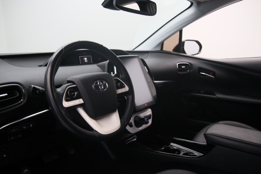 Toyota Prius Prime ROUGE 2018 à Jonquière, Québec - 8 - w1024h768px