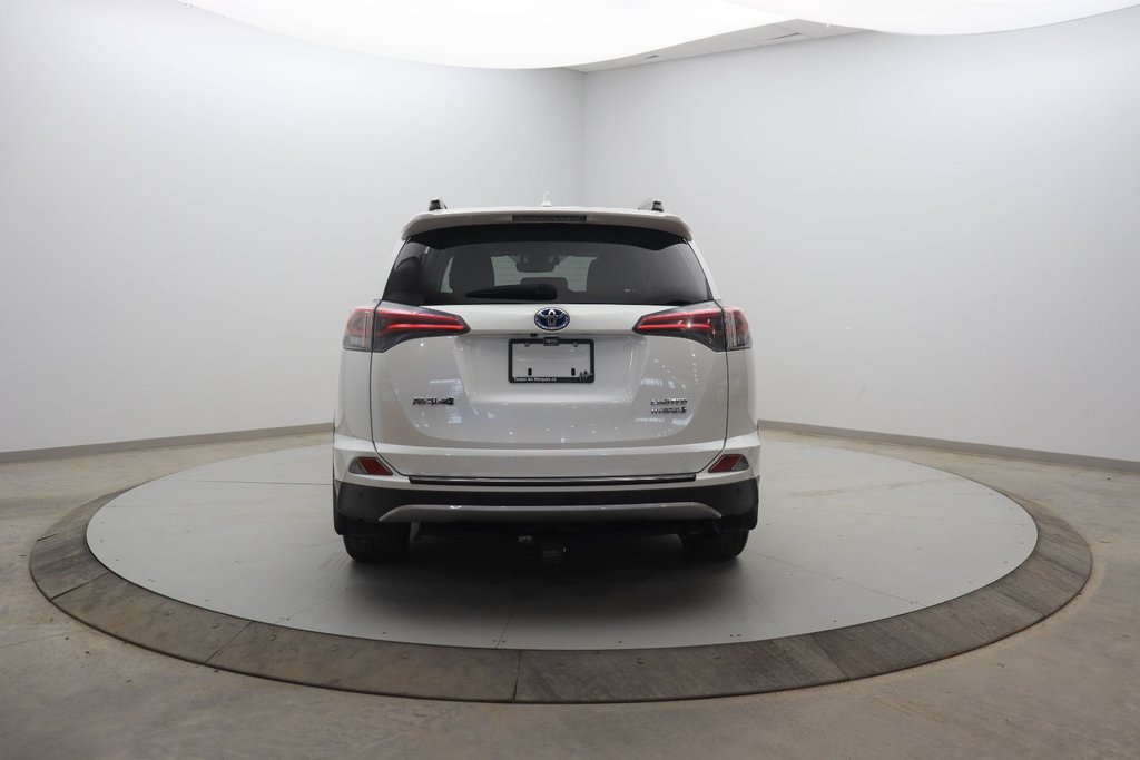 Toyota RAV4 Hybrid  2017 à Jonquière, Québec - 5 - w1024h768px