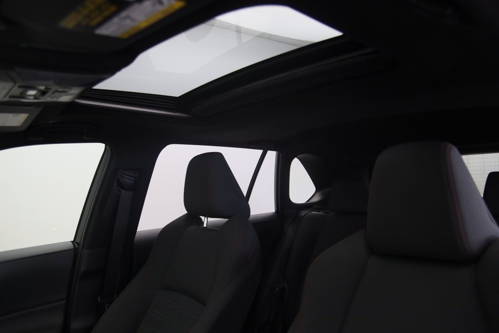 Toyota RAV4 Prime  2023 à Jonquière, Québec - 8 - w1024h768px