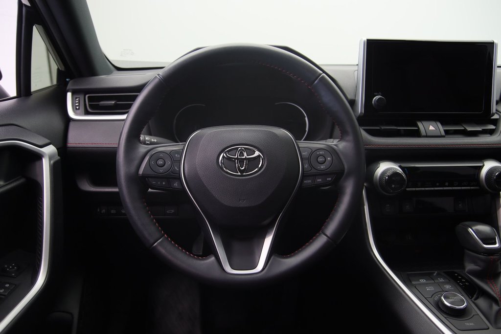 Toyota RAV4 Prime  2023 à Jonquière, Québec - 12 - w1024h768px