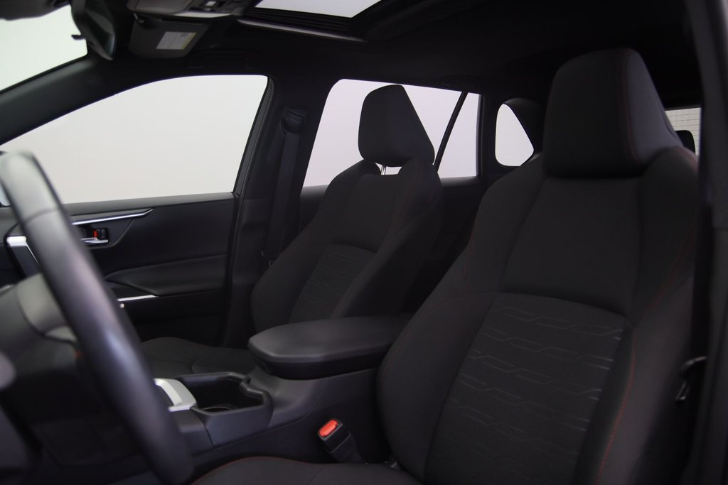 Toyota RAV4 Prime  2023 à Jonquière, Québec - 7 - w1024h768px