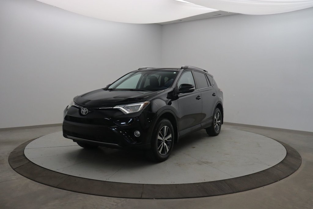 Toyota RAV4  2018 à Sept-Îles, Québec - 1 - w1024h768px