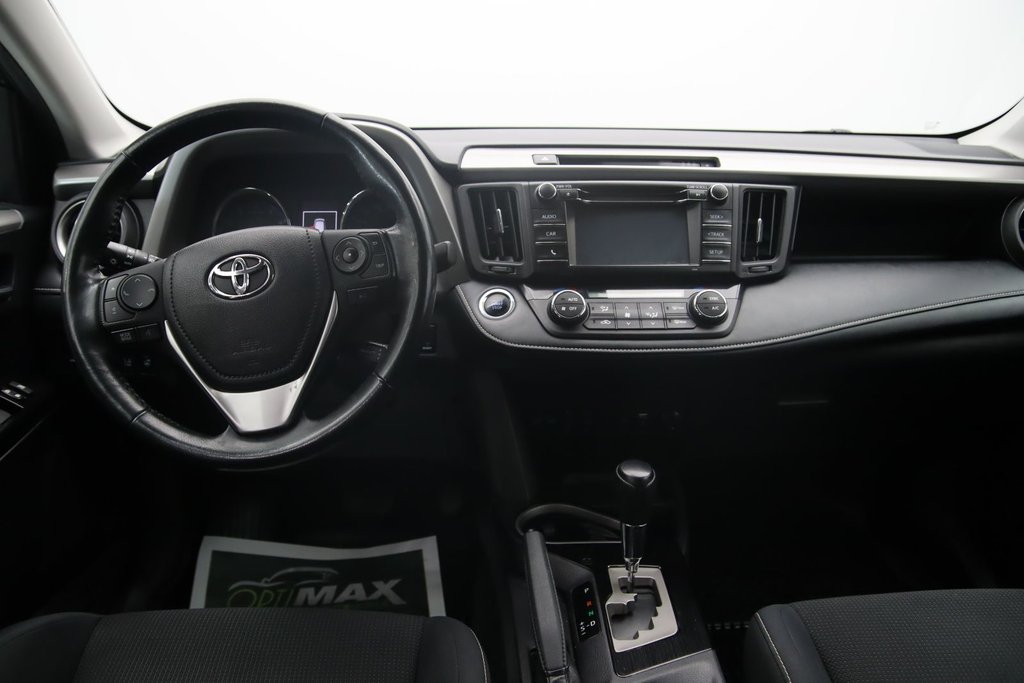 Toyota RAV4  2018 à Sept-Îles, Québec - 10 - w1024h768px