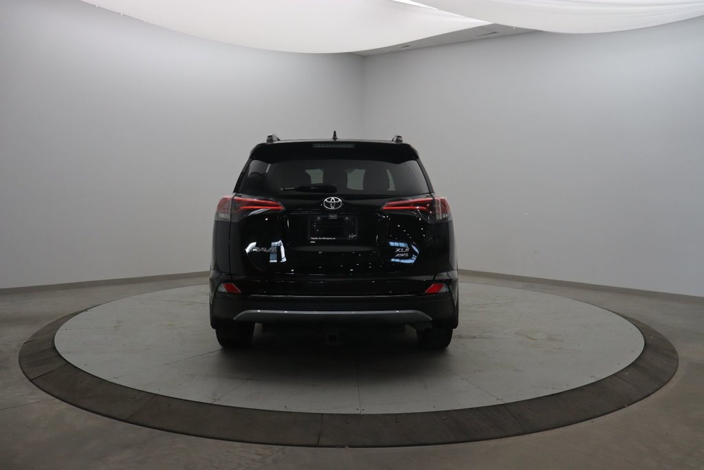 Toyota RAV4  2018 à Sept-Îles, Québec - 5 - w1024h768px