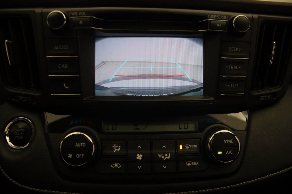 2018 Toyota RAV4 XLE in Jonquière, Quebec - 14 - w1024h768px