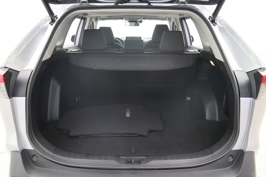 Toyota RAV4  2019 à Jonquière, Québec - 18 - w1024h768px