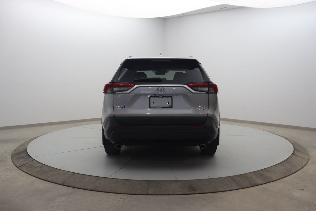 Toyota RAV4  2019 à Jonquière, Québec - 5 - w1024h768px
